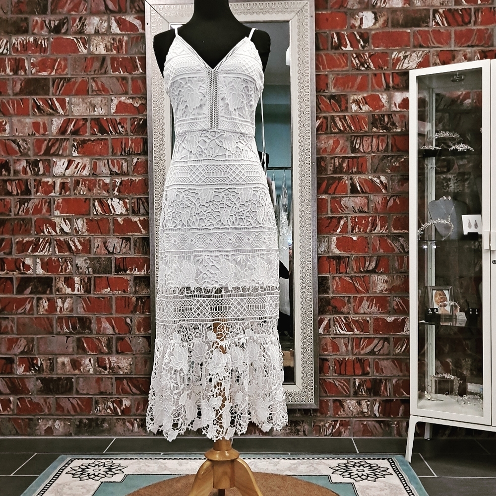 Two sisters tea length dress
